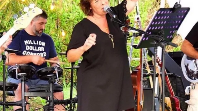 concert live pop rock - THE SIX TOYS